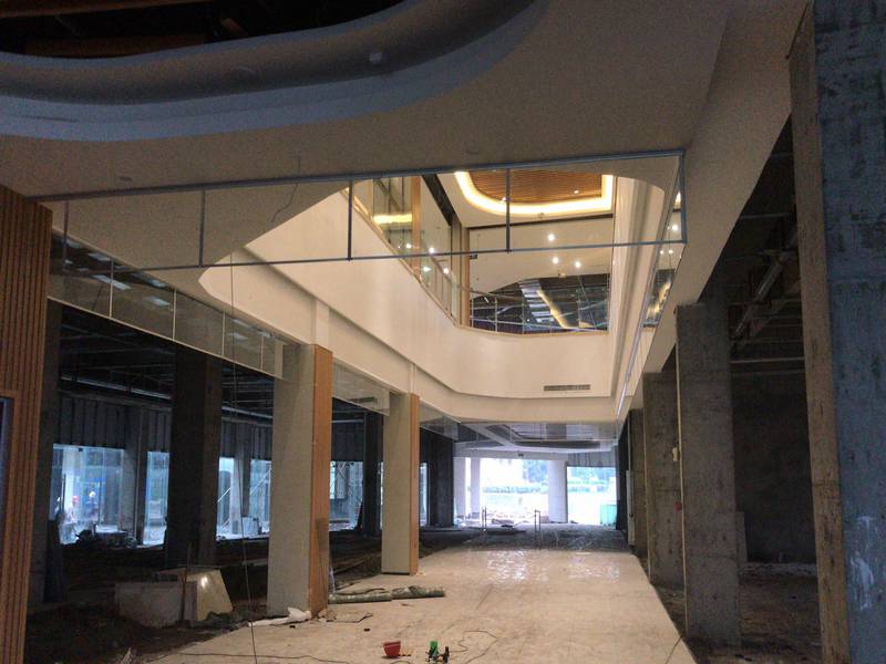 商場(chǎng)防煙玻璃